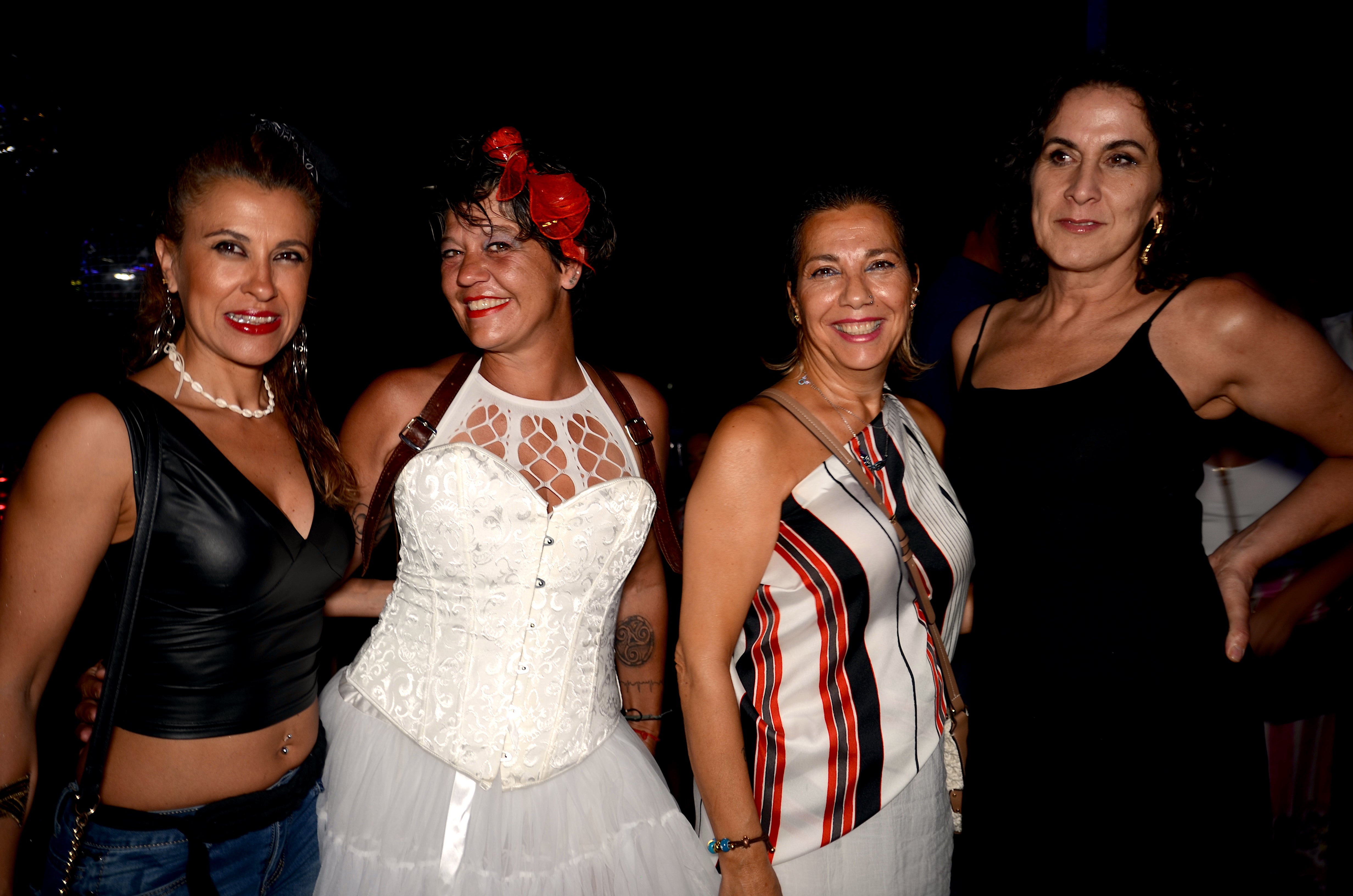 Fiesta 'ochentera' en Huétor Vega