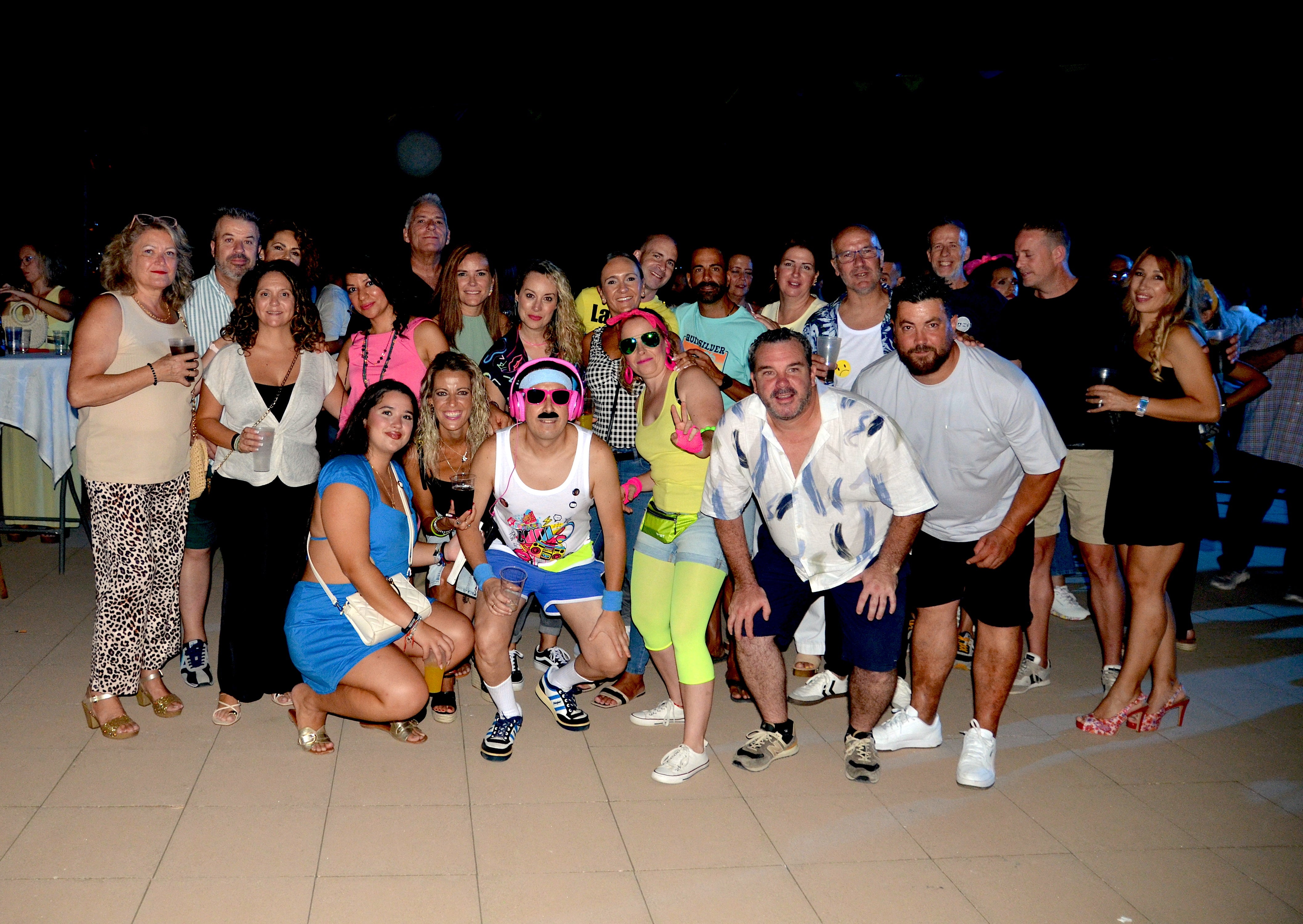 Fiesta 'ochentera' en Huétor Vega