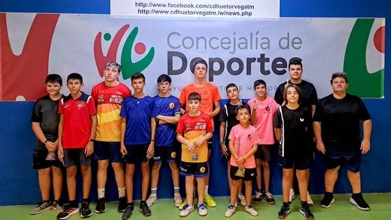 Los palistas más jóvenes se reúnen en Huétor Vega por cuarta vez este verano