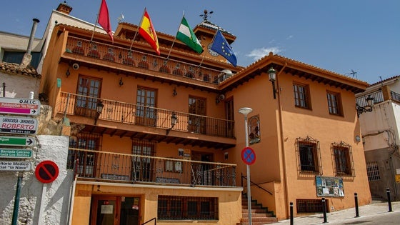 Huétor Vega implanta un servicio pionero de acompañamiento para personas con ELA y sus familias
