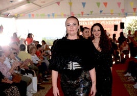 El comercio local desfila en Huétor Vega