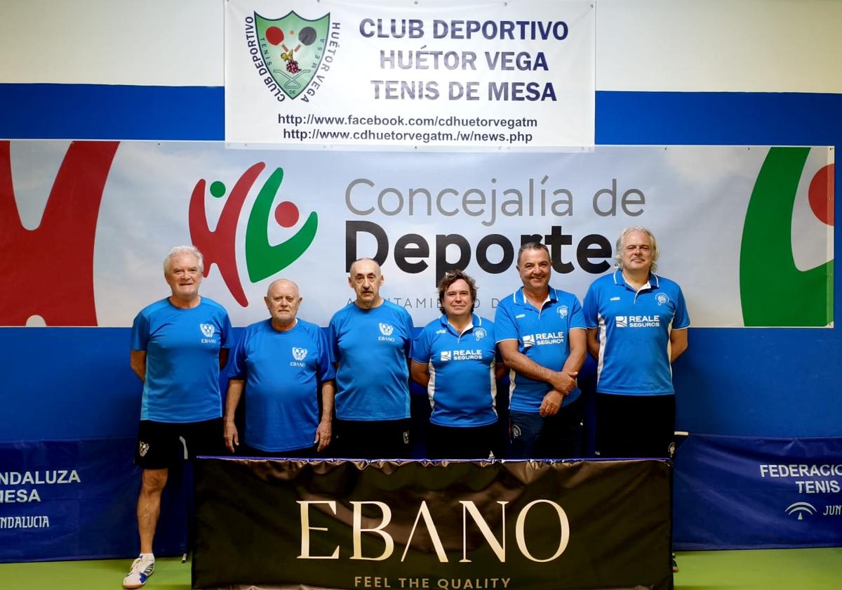 El tenis de mesa hueteño arrasa en División de Honor andaluza