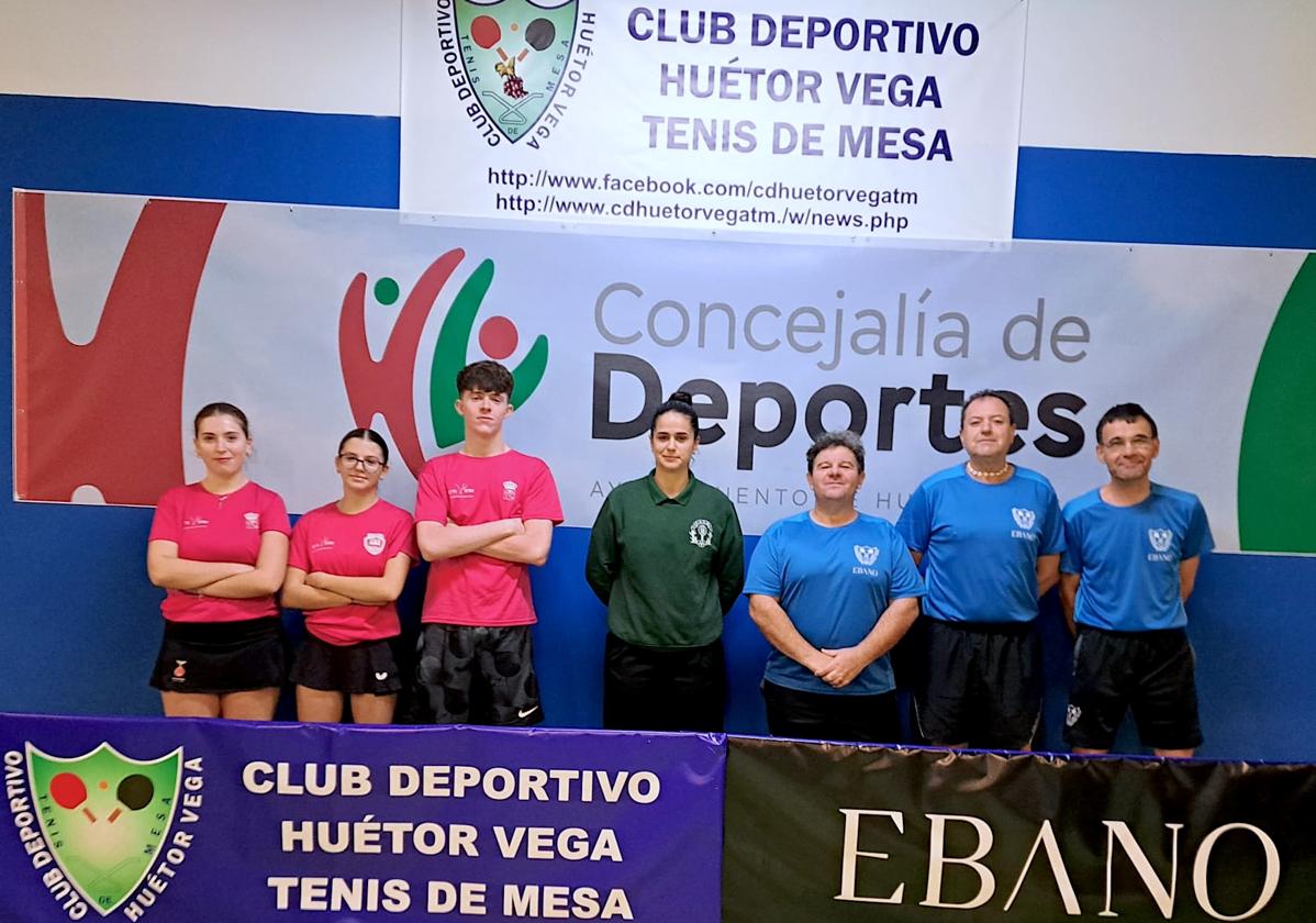 El CTM Vícar y el Huétor Vega, antes de su duelo en Tercera nacional.