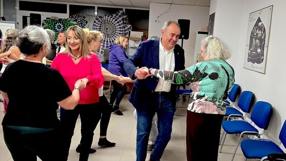 Huétor Vega impulsa un taller de 'biodanza' para el autocuidado de la mujer