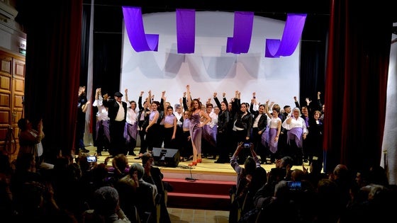 Huétor Vega escenifica el horror de la violencia de género
