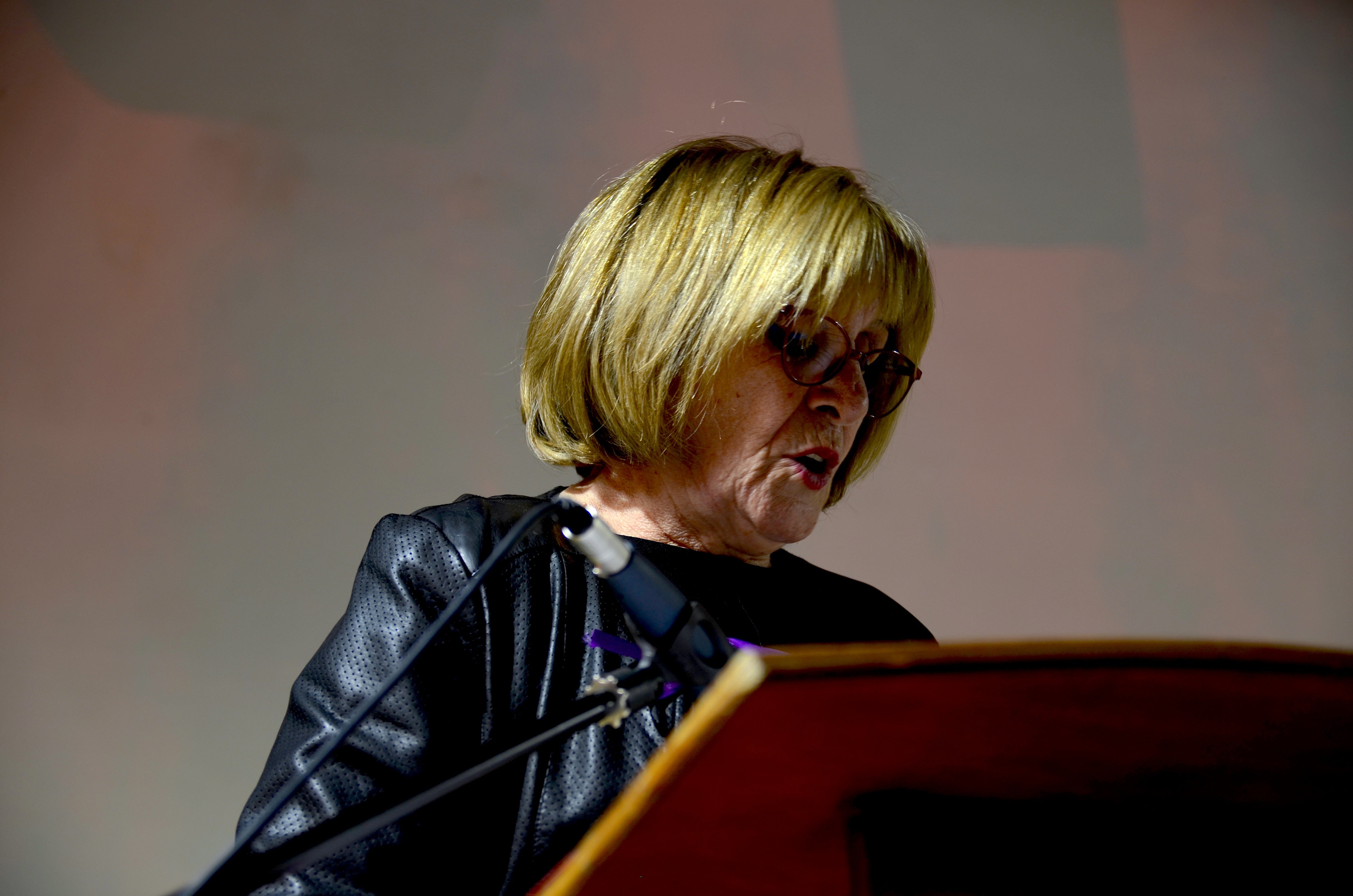 Huétor Vega escenifica el horror de la violencia de género