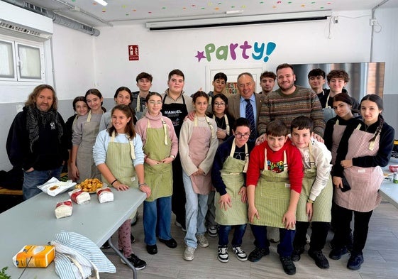 Jóvenes participantes de varios municipios, en el Espacio Joven de Huétor Vega.