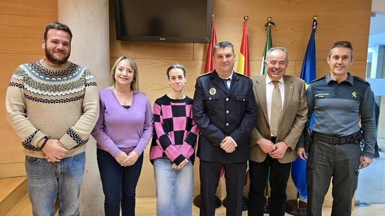 El nuevo oficial de la Policía Local de Huétor Vega toma posesión del cargo