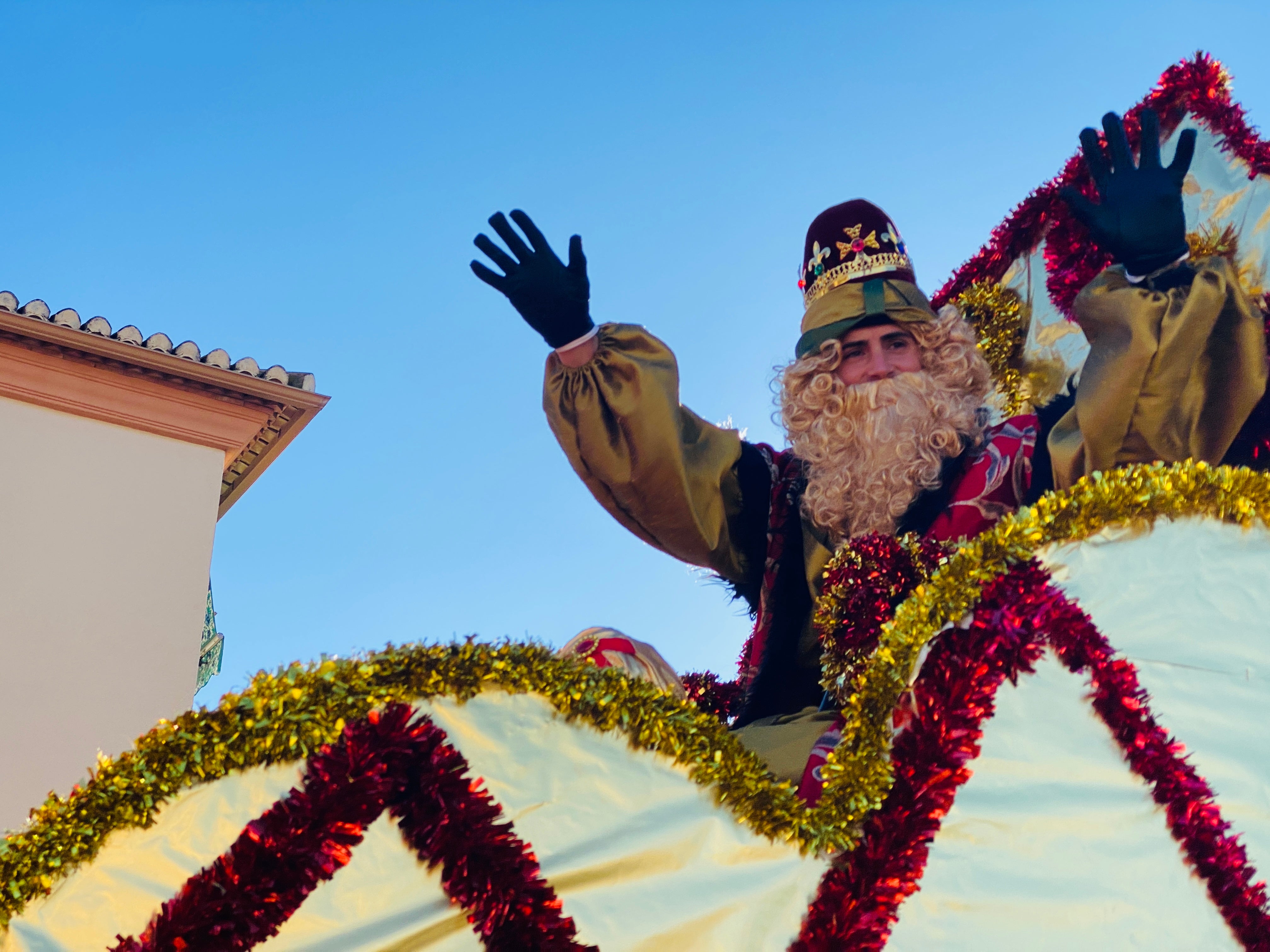 El sol ilumina la Cabalgata de Huétor Vega