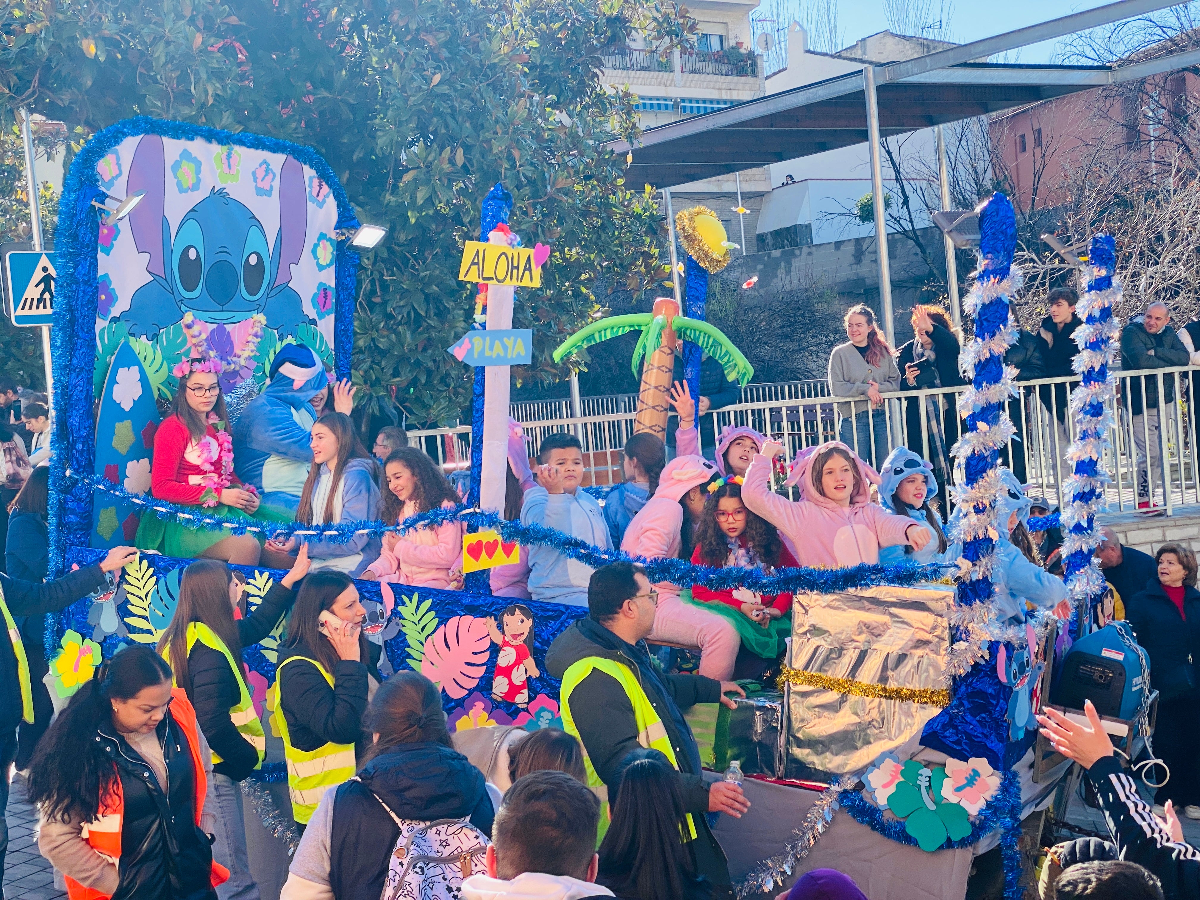 El sol ilumina la Cabalgata de Huétor Vega