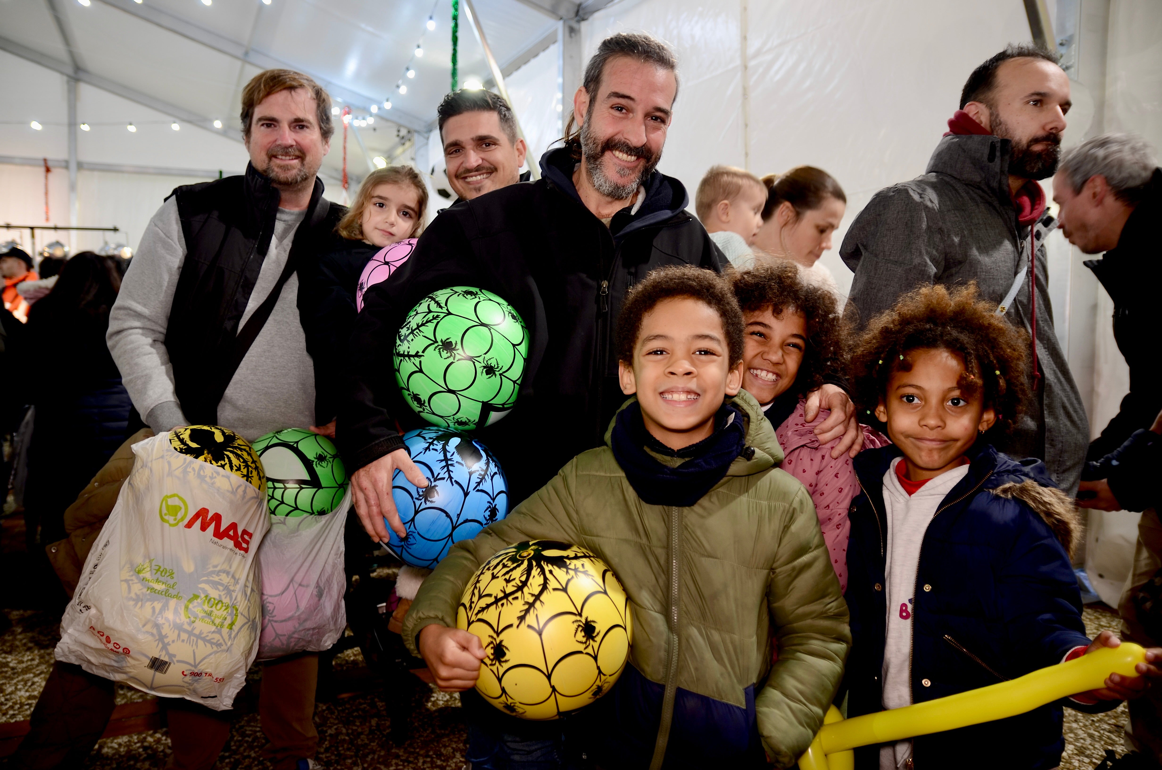 Los Reyes Magos llenan la carpa de Huerta Cercada en Huétor Vega