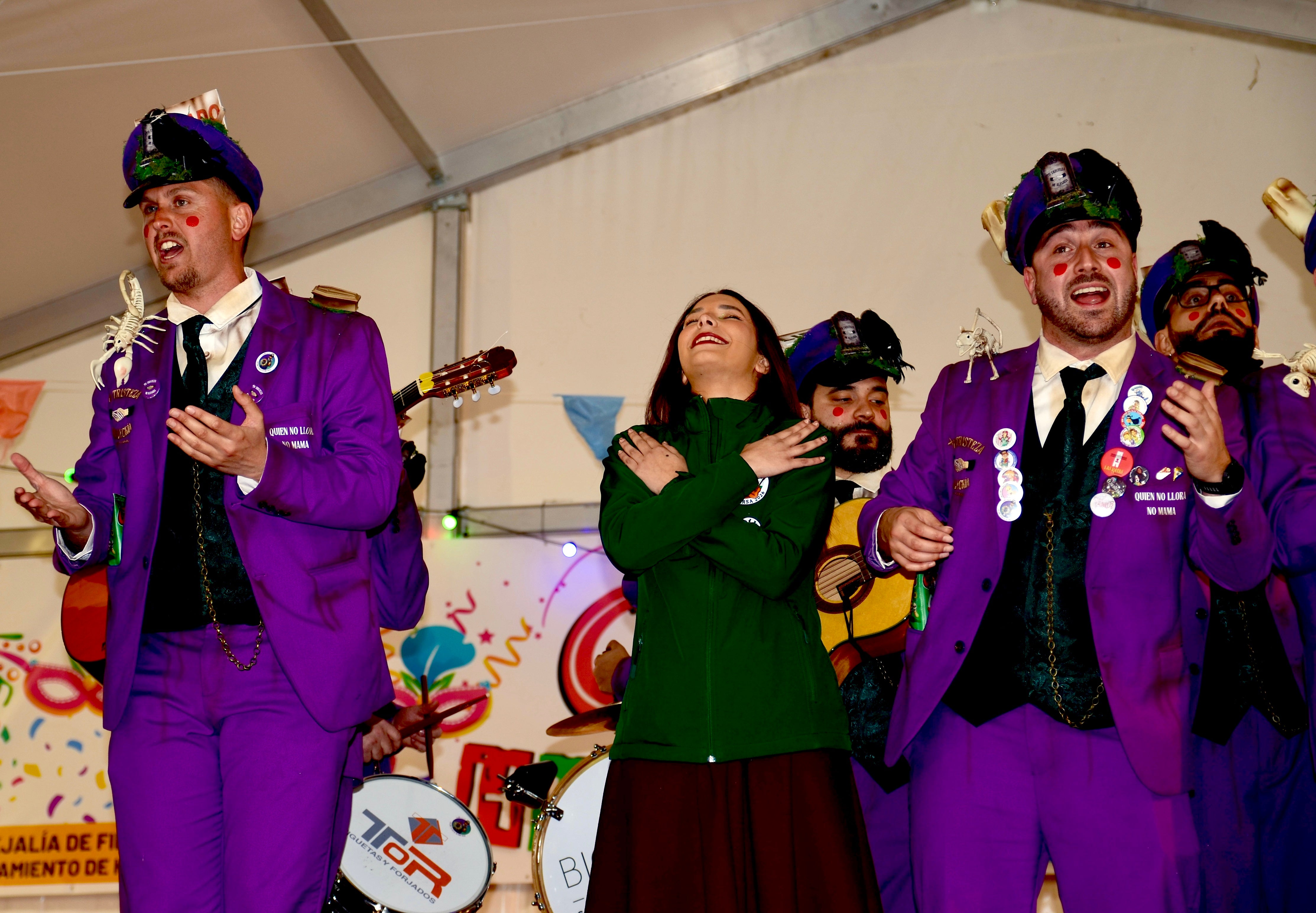 Chirigotas mordaces y con salero en Huétor Vega