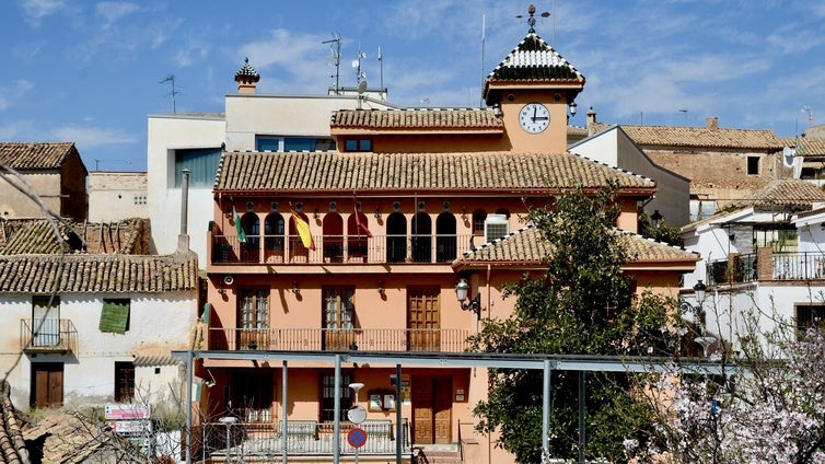 El Ayuntamiento de Huétor Vega cumple 40 años
