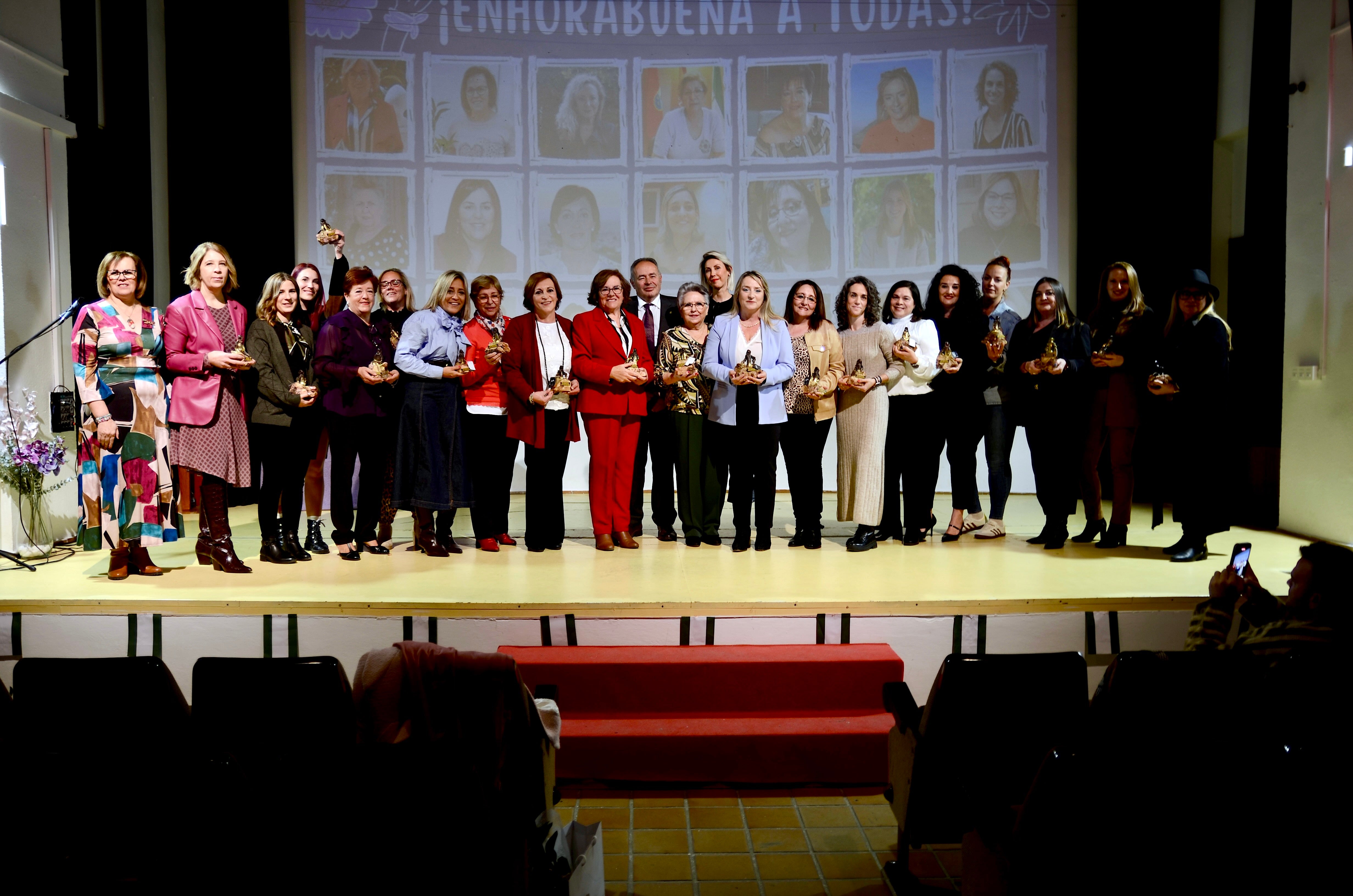 Huétor Vega rinde homenaje a sus mujeres concejalas a lo largo de la historia