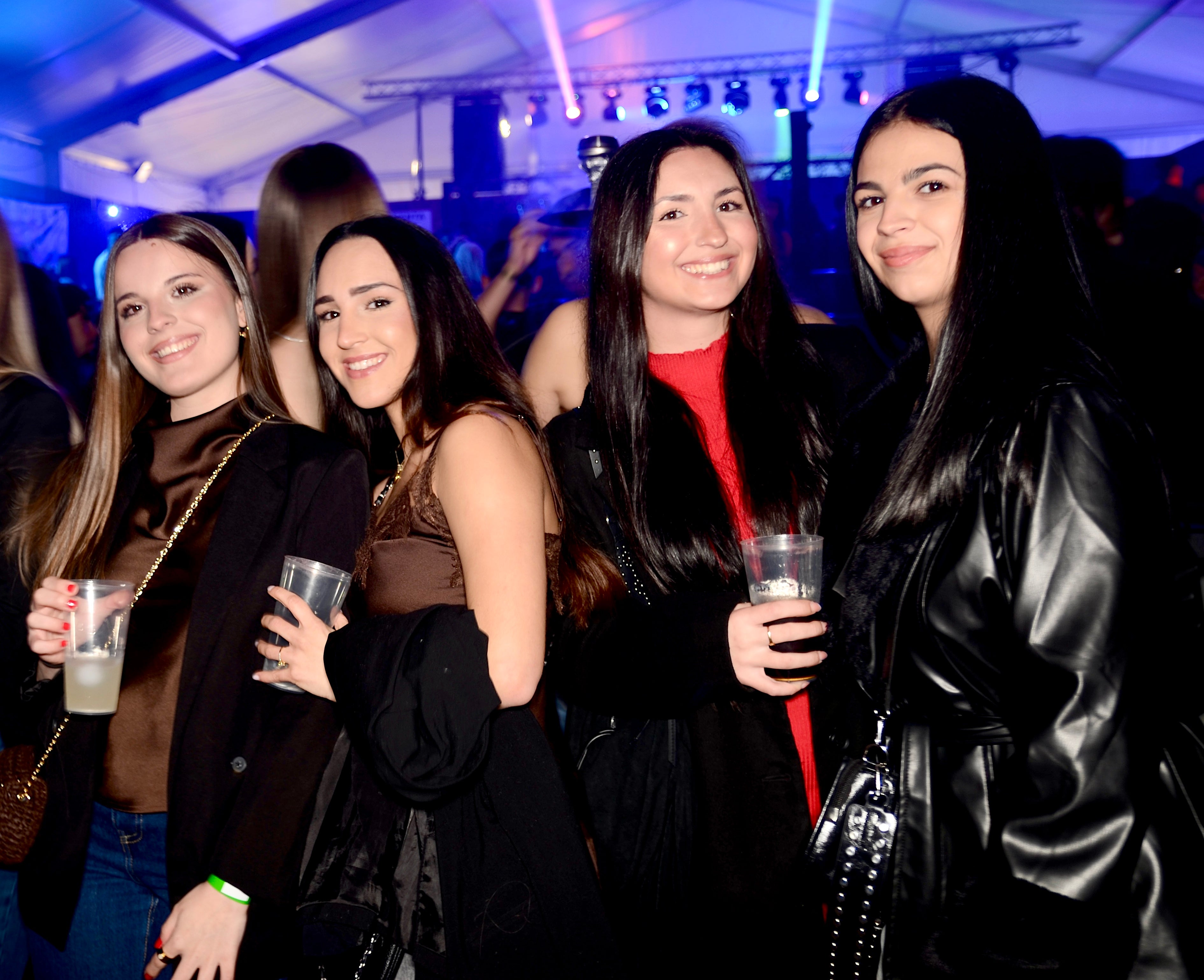 El gran ambiente de la fiesta de la primavera de Huétor Vega