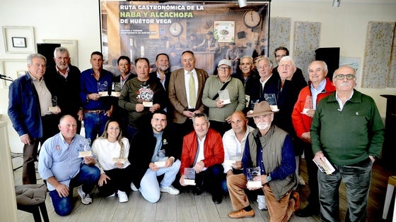 Huétor Vega homenajea a los artífices de sus deliciosas habas y alcachofas