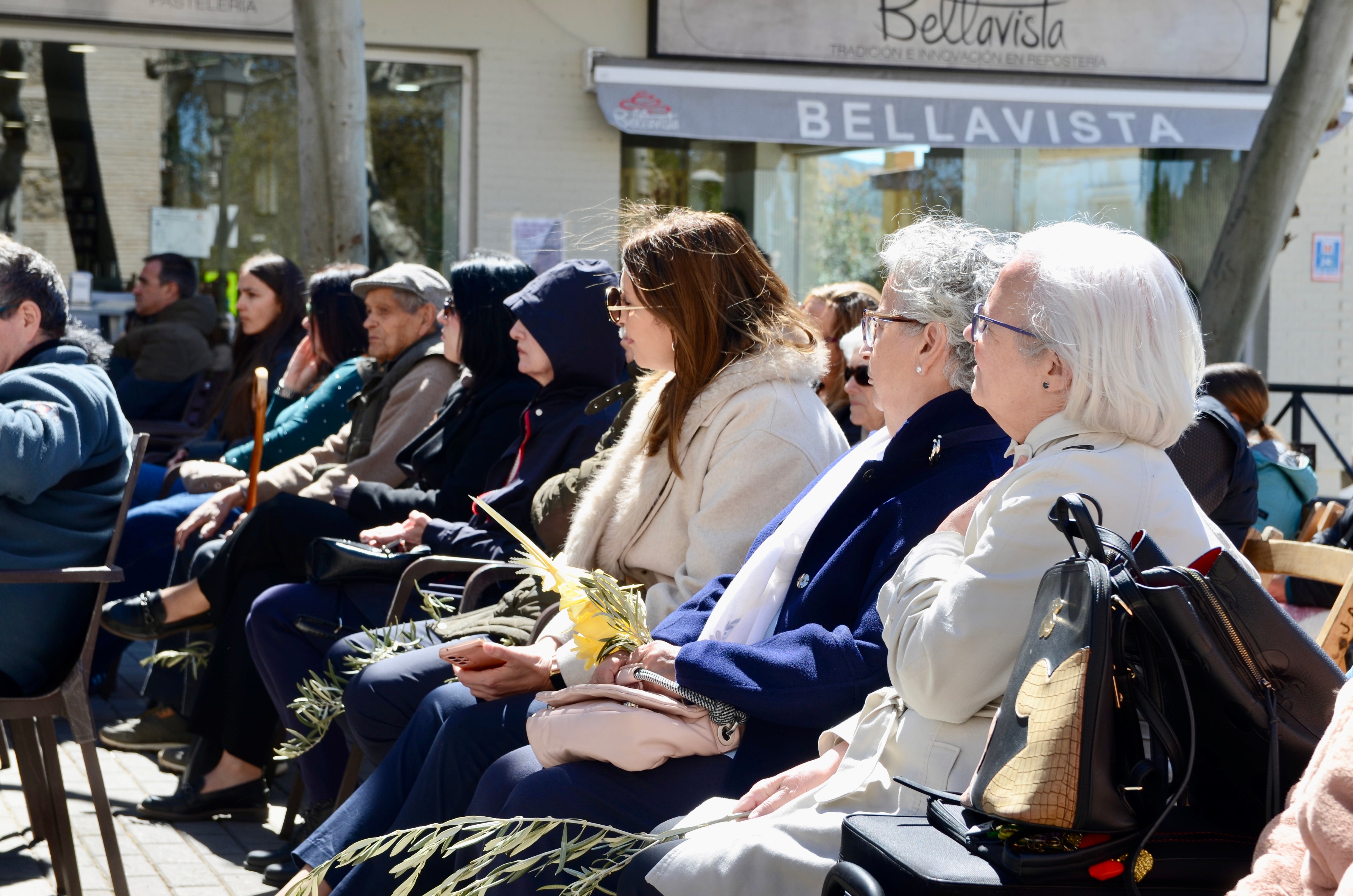 Ambiente de Domingo de Ramos en el municipio.