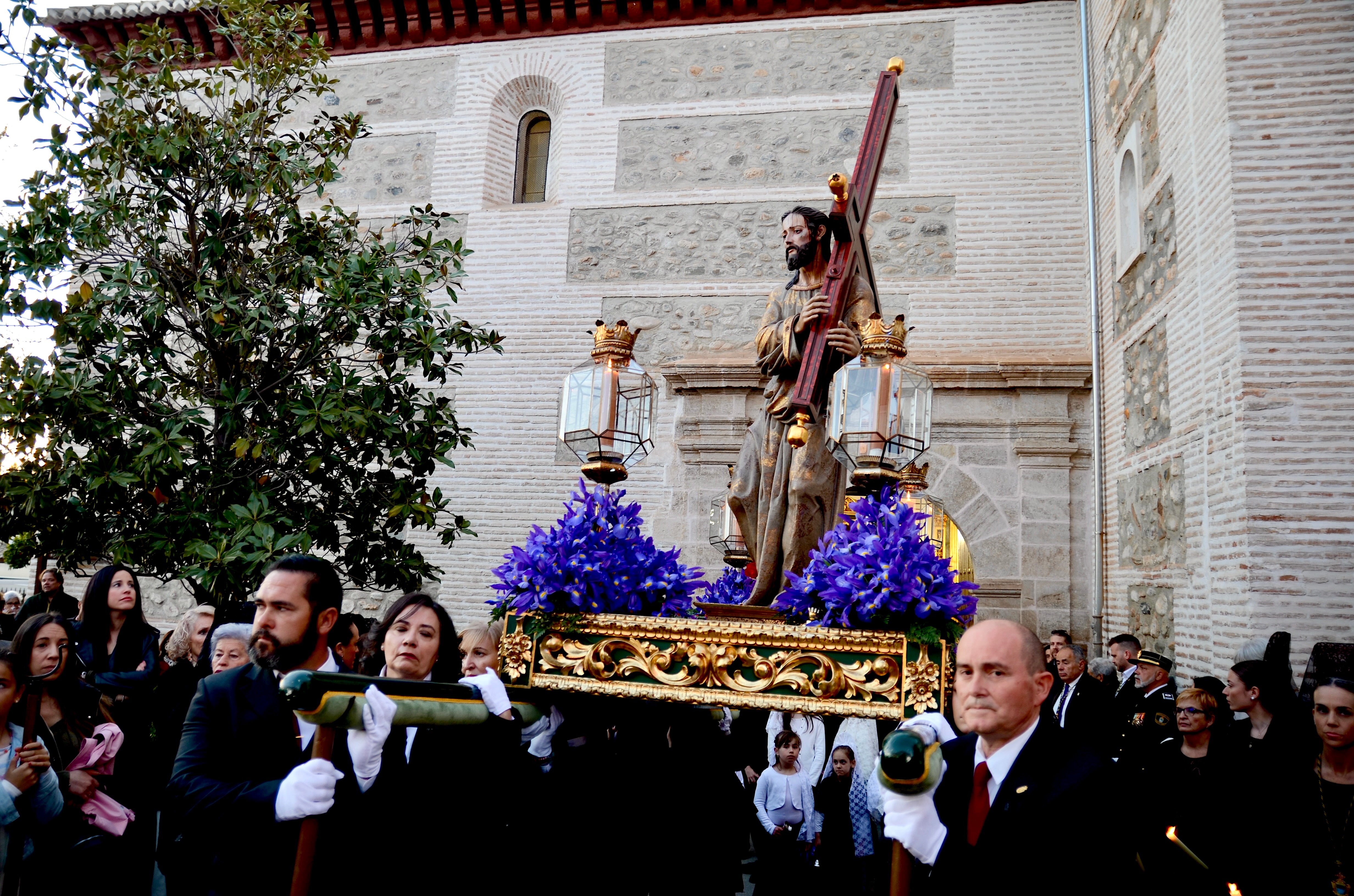 El Jueves Santo suena a saeta en Huétor Vega