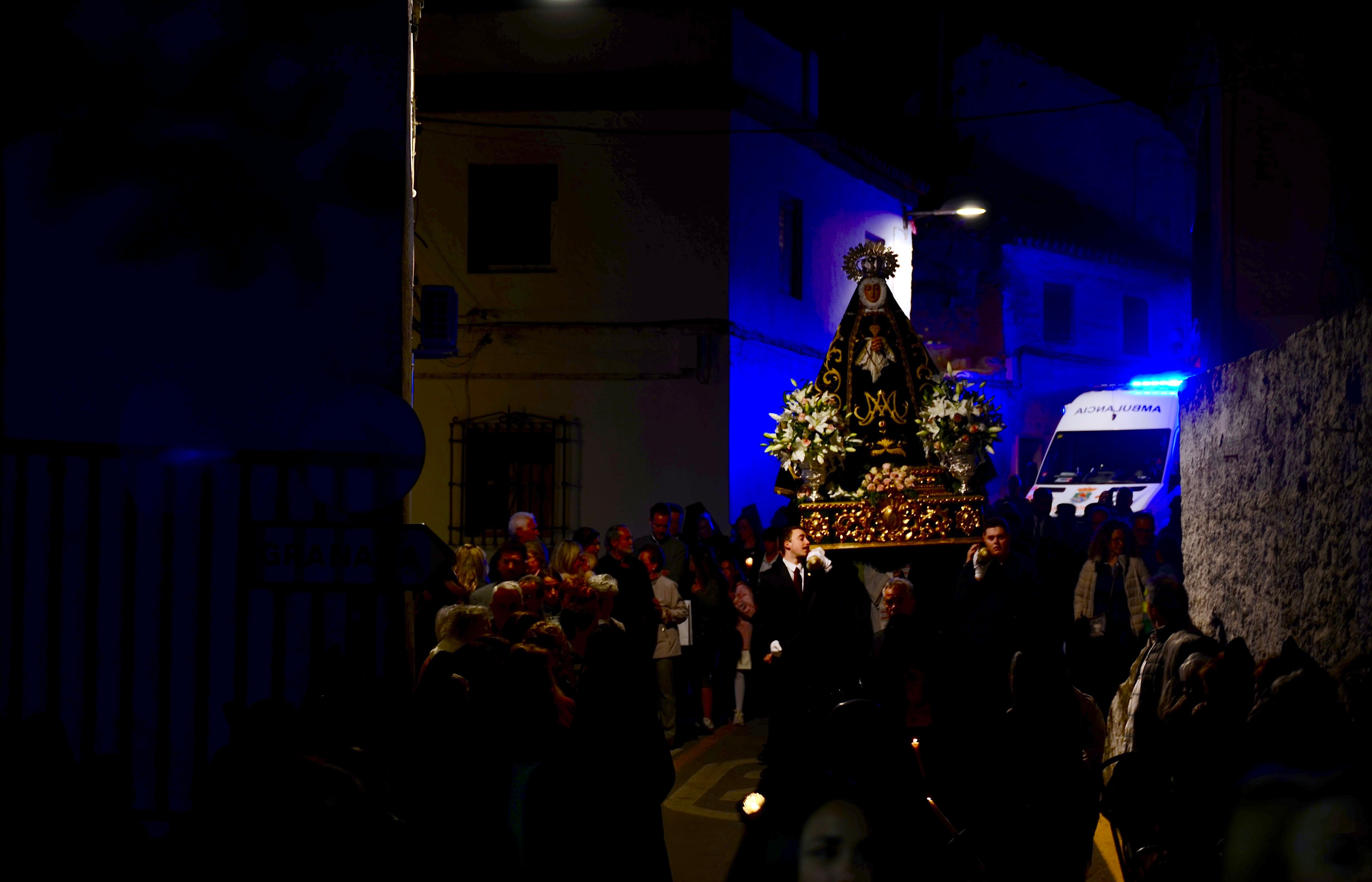 El Jueves Santo suena a saeta en Huétor Vega