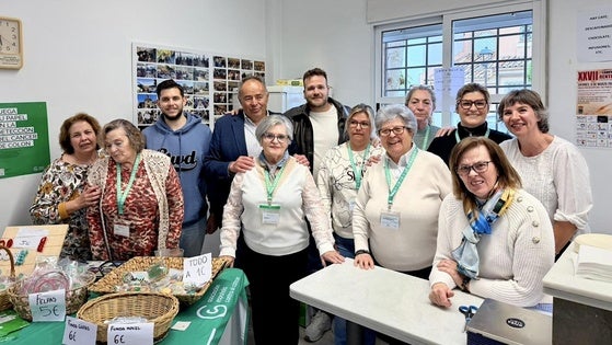 Merienda solidaria en el Hogar del Pensionista de Huétor Vega
