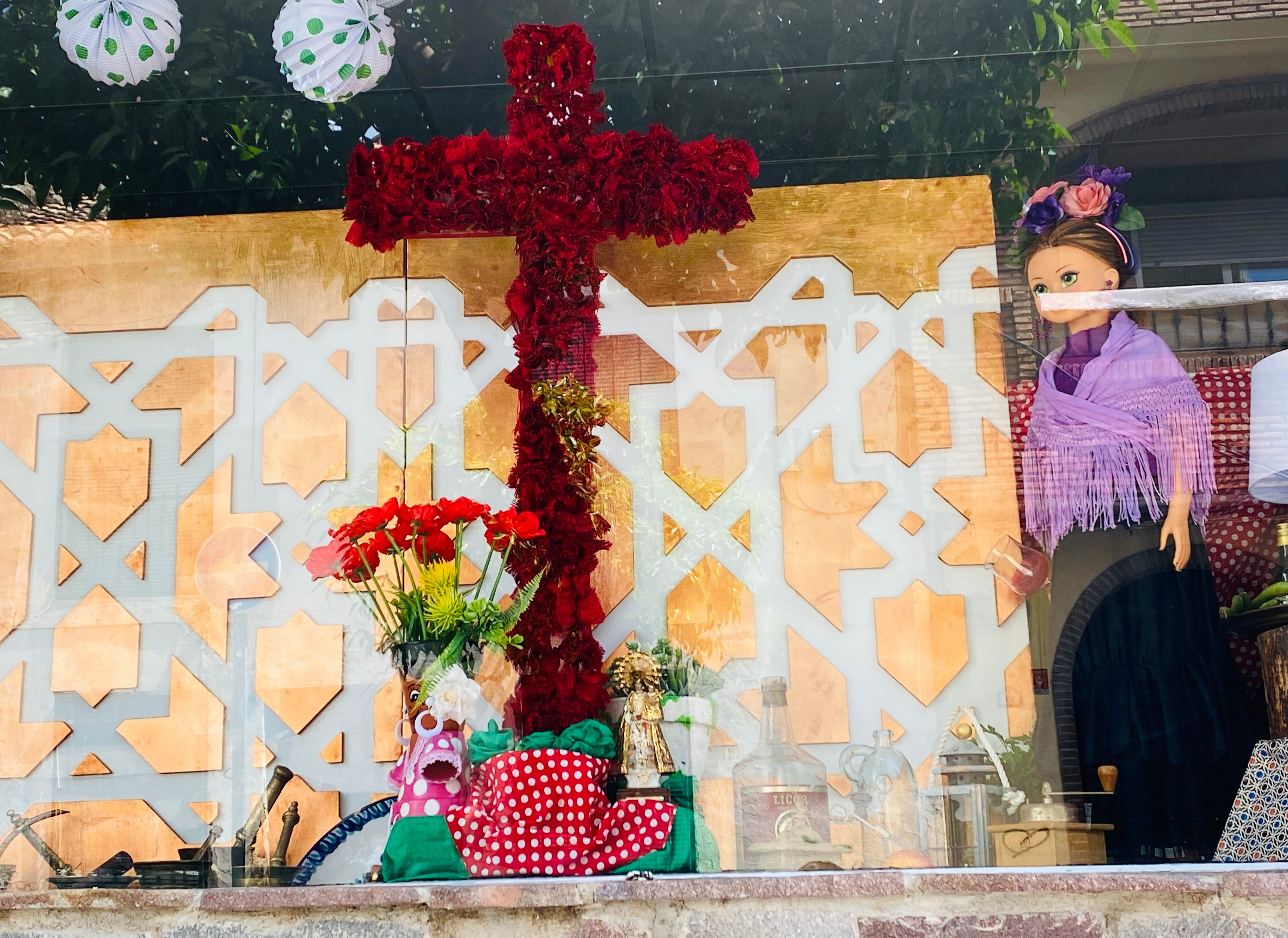 Cruz de Tienda Love.