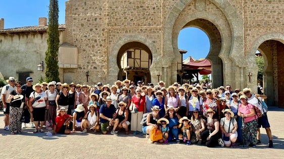 Huétor Vega recorre el pasado con una escapada a Puy du Fou