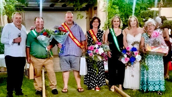 Los ‘jóvenes carrozas’ protagonizan su gran noche en las fiestas de Huétor Vega