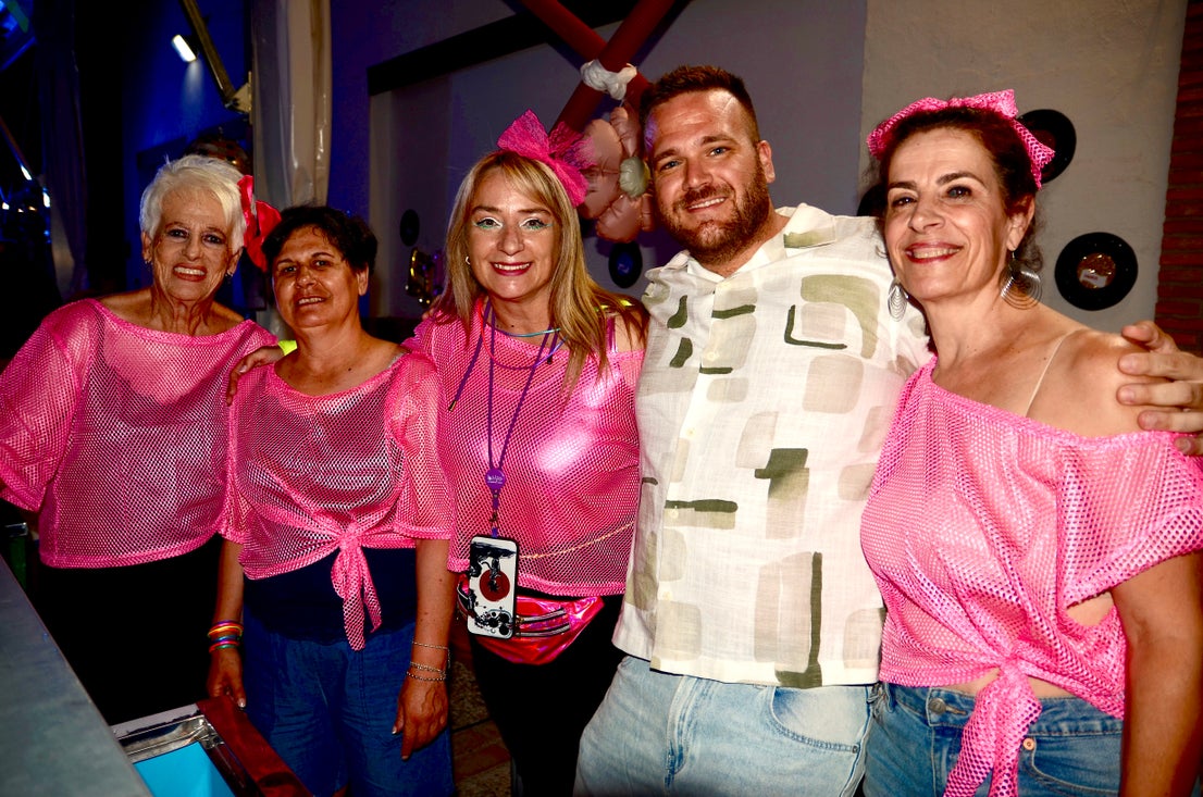 Fiesta Ochentera en Huétor Vega: rímel, tupés y lentejuelas