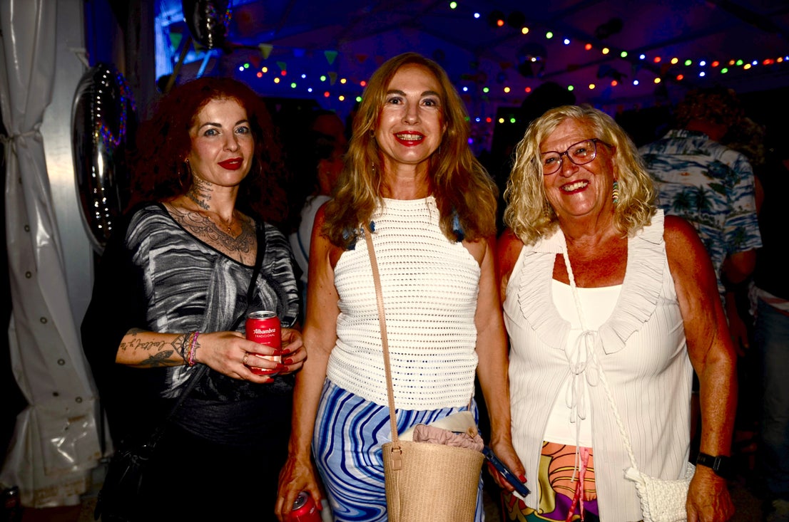 Fiesta Ochentera en Huétor Vega: rímel, tupés y lentejuelas