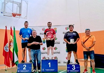 Más de un centenar de palistas de toda Andalucía elevan el nivel del Torneo San Roque