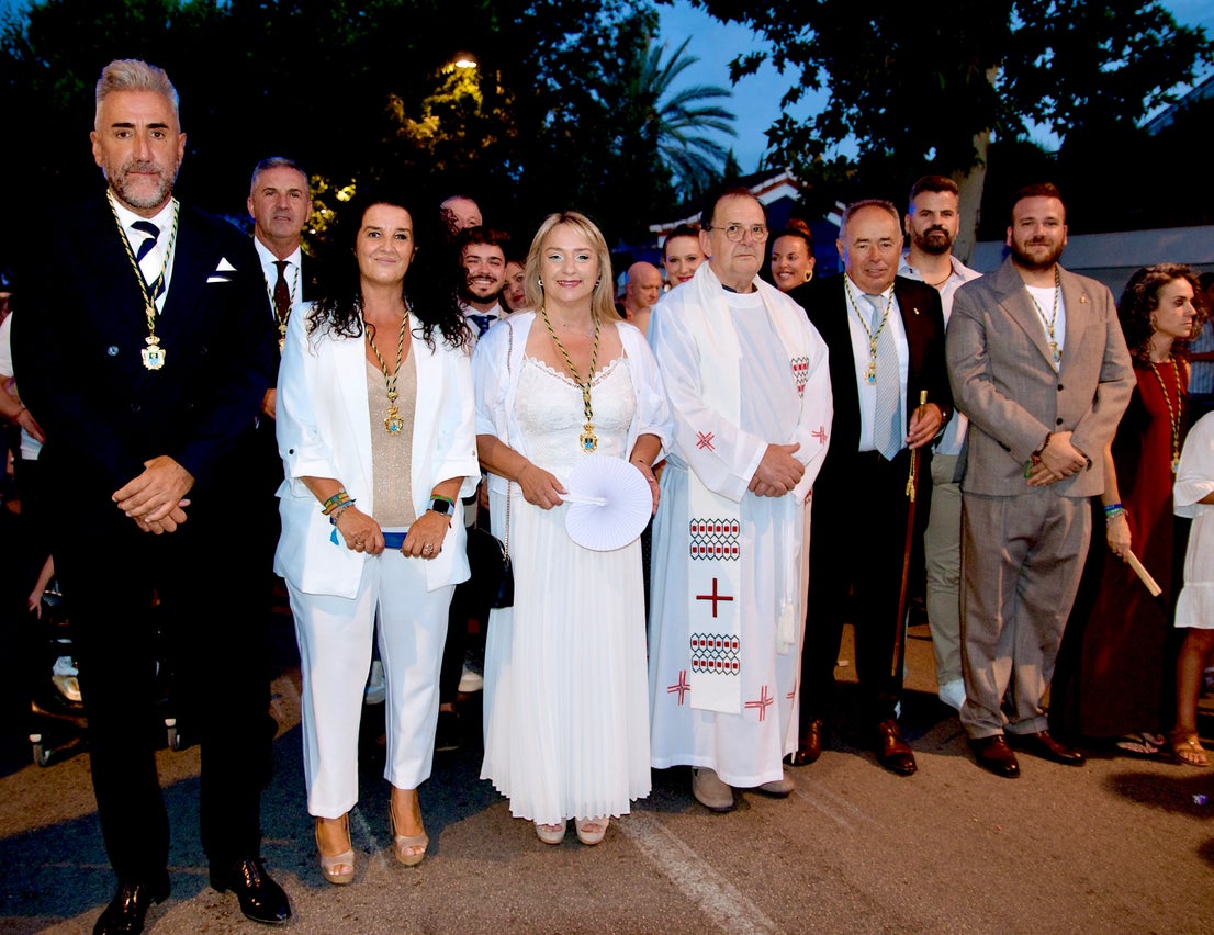 La emocionante procesión de San Roque y la Virgen del Rosario en Huétor Vega