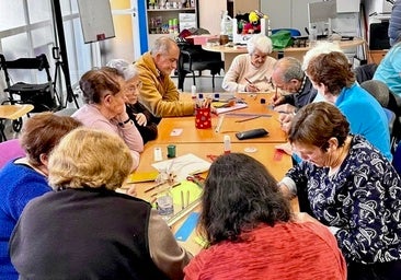 'Envejecimiento activo', todos los lunes en el Centro Social La Nava de Huétor Vega