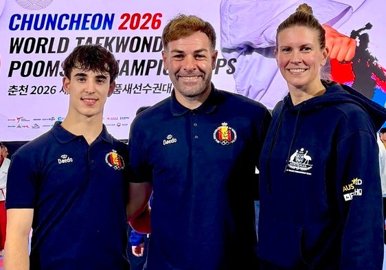 Álvaro Ballesteros, Rubén Hita y Cat Edwards, en la ciudad de Chuncheon.