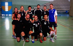 Huétor Vega arrasa en la final de voleibol de los Juegos Provinciales