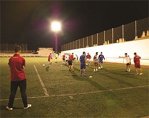 El CD Huétor Vega se repone tras al tropiezo ante el Roquetas