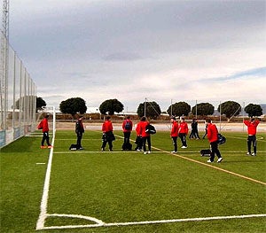 El CD Huétor Vega araña un punto en Almería