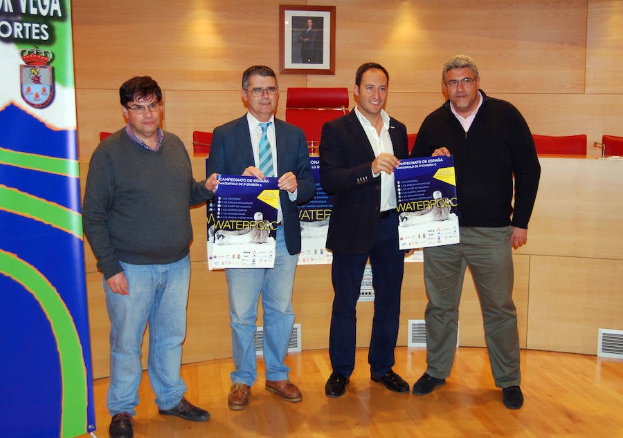 Presentación del Campeonato de España de waterpolo, en Huétor Vega.