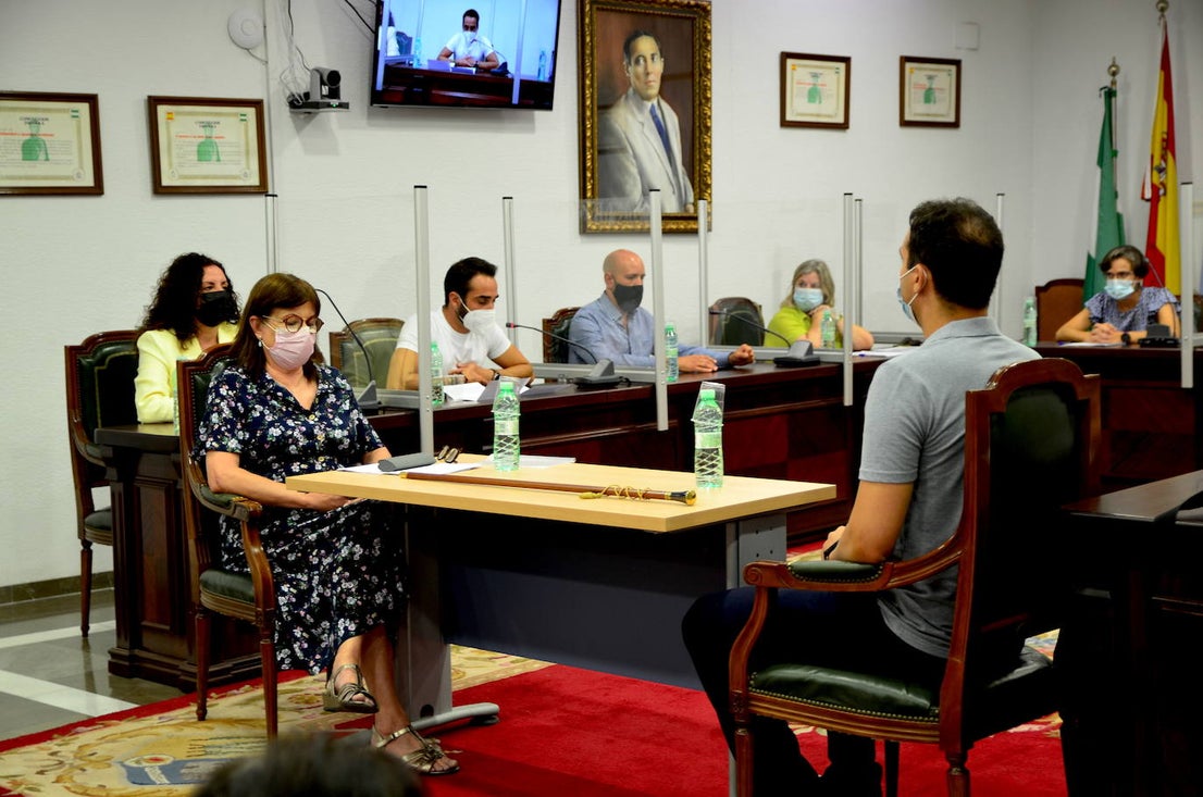 Fotos: Purificación López Quesada, nueva alcaldesa de La Zubia tras prosperar la moción de censura