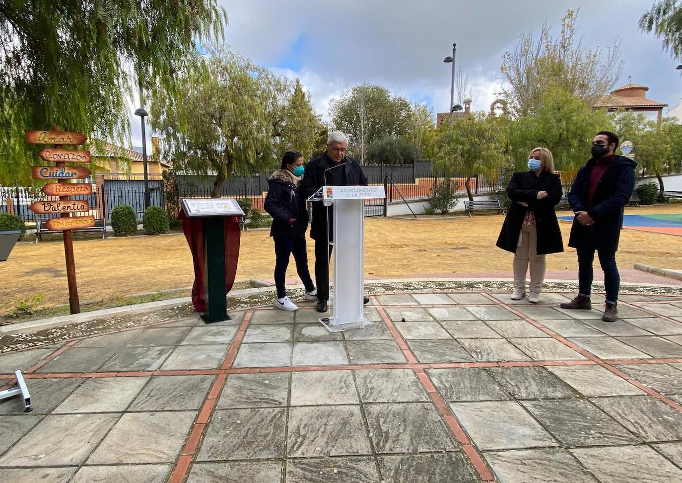 La Zubia dedica una plaza a la profesora Ana María Morillas, asesinada en 2020 por su expareja