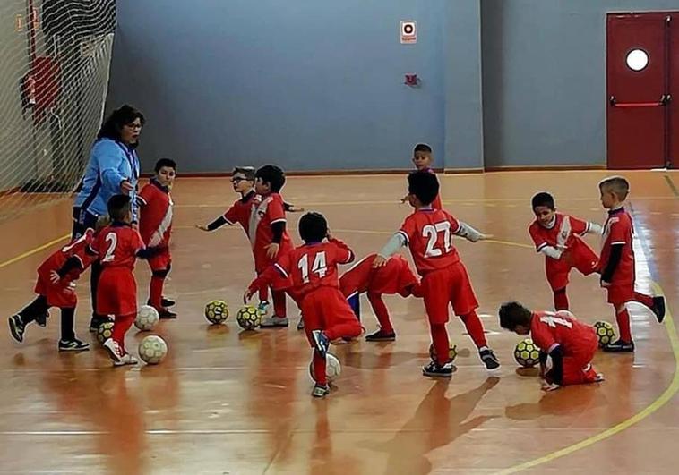 Más de 2.000 vecinos de La Zubia participarán en alguna de las 22 escuelas deportivas municipales