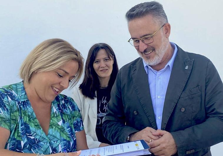 La Zubia contará con paneles informativos digitales