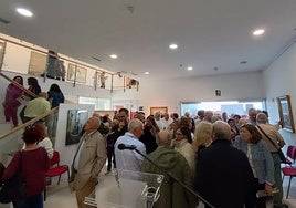 Acto de inauguración, en el Carmen Jiménez de La Zubia.