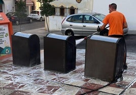 En la actualidad hay seis trabajadores municipales en el área de Obras y Servicios en La Zubia.