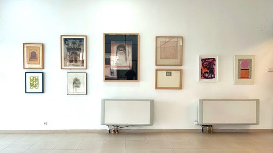 El Carmen Jiménez de La Zubia reúne la obra visual de medio centenar de artistas