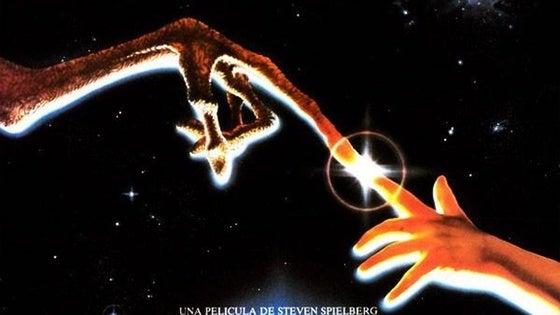 Los vecinos de La Zubia podrán disfrutar del clásico 'E.T.' al fresquito