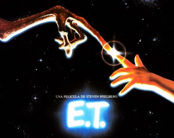 Los vecinos de La Zubia podrán disfrutar del clásico 'E.T.' al fresquito