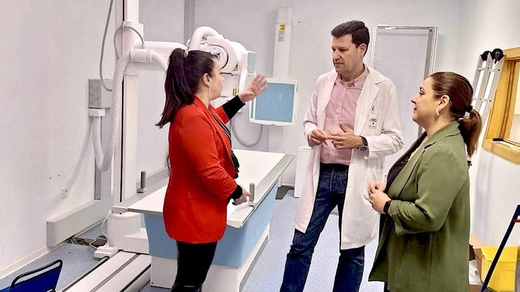 La Zubia muestra su apoyo a los profesionales sanitarios tras la agresión en su centro