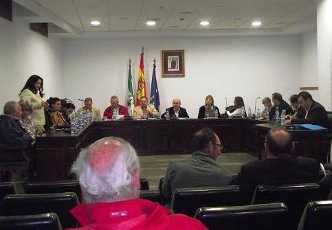 El alcalde acusa al PSOE de mentir sobre el servicio de la basura