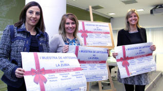 Medio centenar de artesanos exponen sus productos en la Muestra de Artesanía