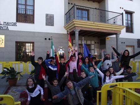 La Zubia se vuelca con las copas de La Roja